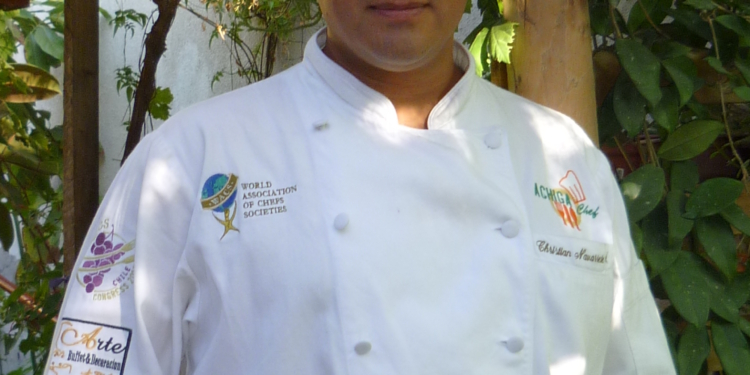 Christian Navarrete Arancibia, docente y fundador de NS Eventos y Banquetes:   “La cocina es tan transversal que tiene que ver con todo en la vida”
