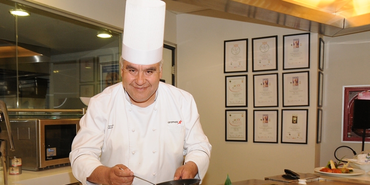 Ricardo Briceño, chef ejecutivo de Minería y Sitios Remotos Aramark: “Saber que alguien disfruta con lo que tú preparas es muy gratificante”