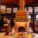 Vive una Navidad con sentido en The Ritz-Carlton, Santiago y su chimenea de galletas de jengibre