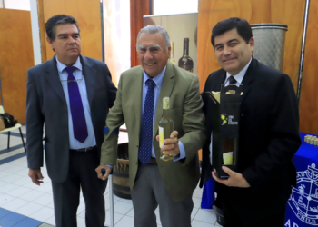 Vino del Desierto da la bienvenida a los nuevos mostos de la temporada