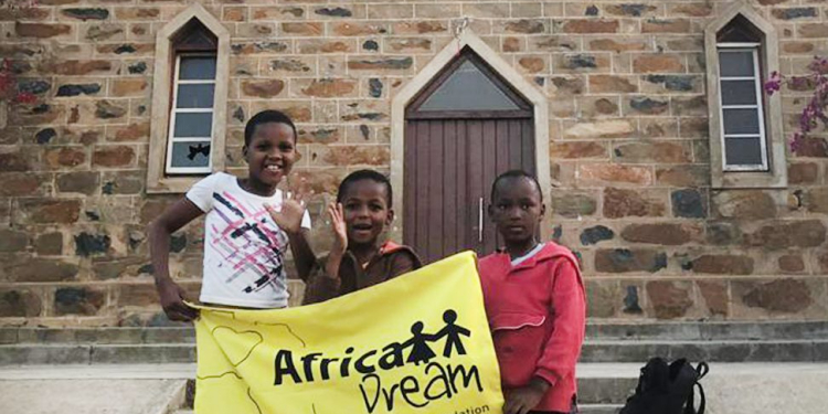 Viña MontGras ayudó a recaudar fondos a la fundación África Dream en evento  vitivinícola a beneficio