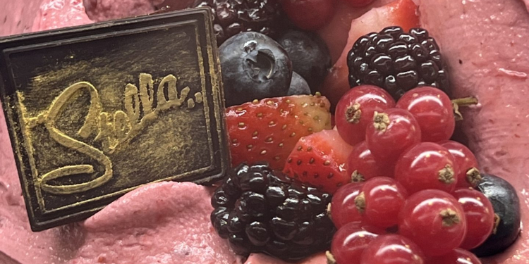 Copa Nacional de Heladería ya tiene a sus finalistas: primer lugar se conocerá este sábado en la feria Santiago Bajo Cero