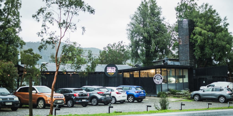 Restorán Cuello Negro Cutipay : Exquisita fusión de cervezas y gastronomía