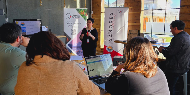 Beneficiarios de programa “Natales como capital gastronómica”, se capacitan en innovación de productos y marketing gastronómico