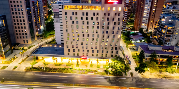 Hampton by  Hilton Santiago Las Condes:  Diseñado especialmente para el turista corporativo