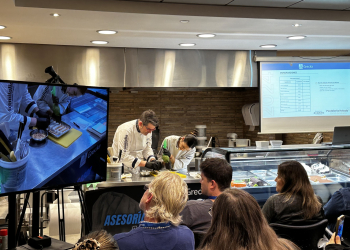 Organizada por Grecka:  Más de 70 personas asistieron a la Masterclass de Pastelería Helada