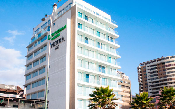 Hotel Wyndham Garden Pettra Antofagasta: Funcional y confortable en la capital minera de Chile