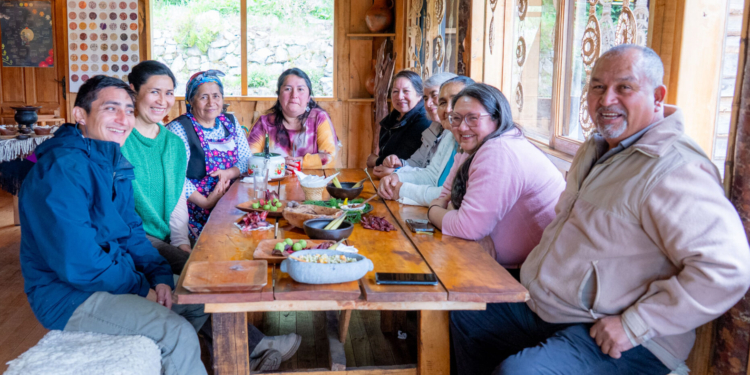 Curarrehue celebra la primera versión de Mogekonmen 2025 y reconoce la gastronomía mapuche como patrimonio vivo del Wallmapu
