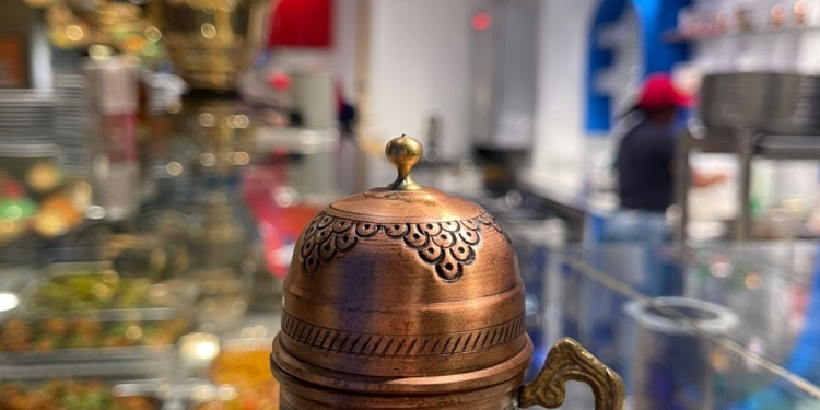 ¡Imperdible! Lectura de café turco en MEZE en MUT