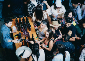 Feria Bocas Moradas: La gran fiesta del vino de autor celebra 10 años con su edición más esperada