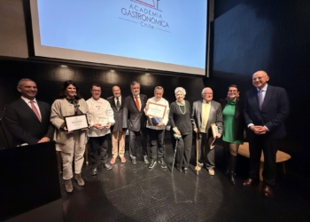 Academia Gastronómica de Chile premió a Augusto Merino, Guillermo Rodríguez e INACAP por su aporte a la gastronomía chilenan